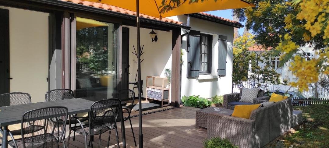 Photo of Patio Balcony in Ronce-les-Bains