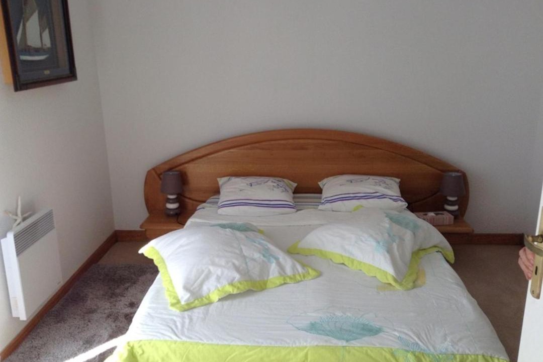 Photo of Bedroom in La Rochelle City Centre