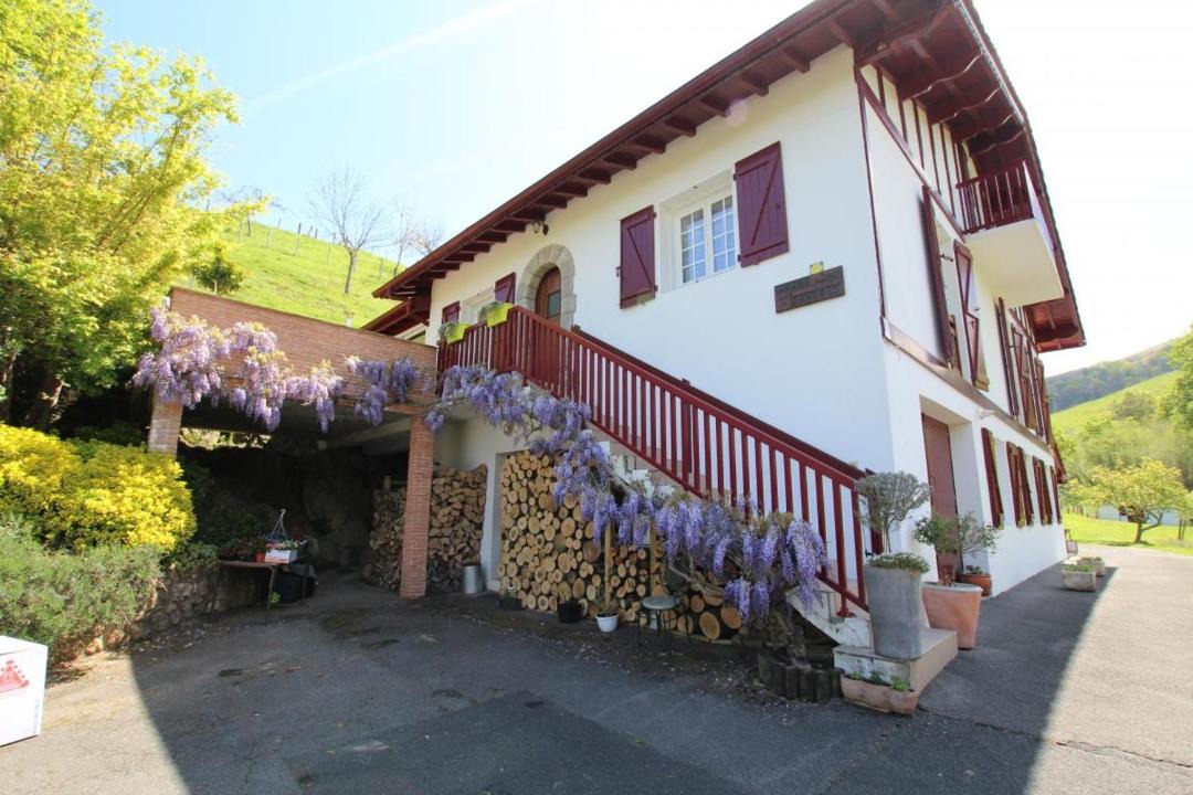Photo of Buildings in Uhart-Cize