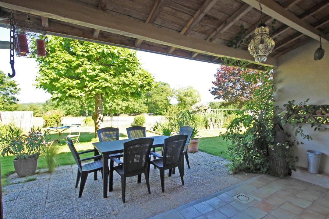 Photo of Patio Balcony in Saint-Gence
