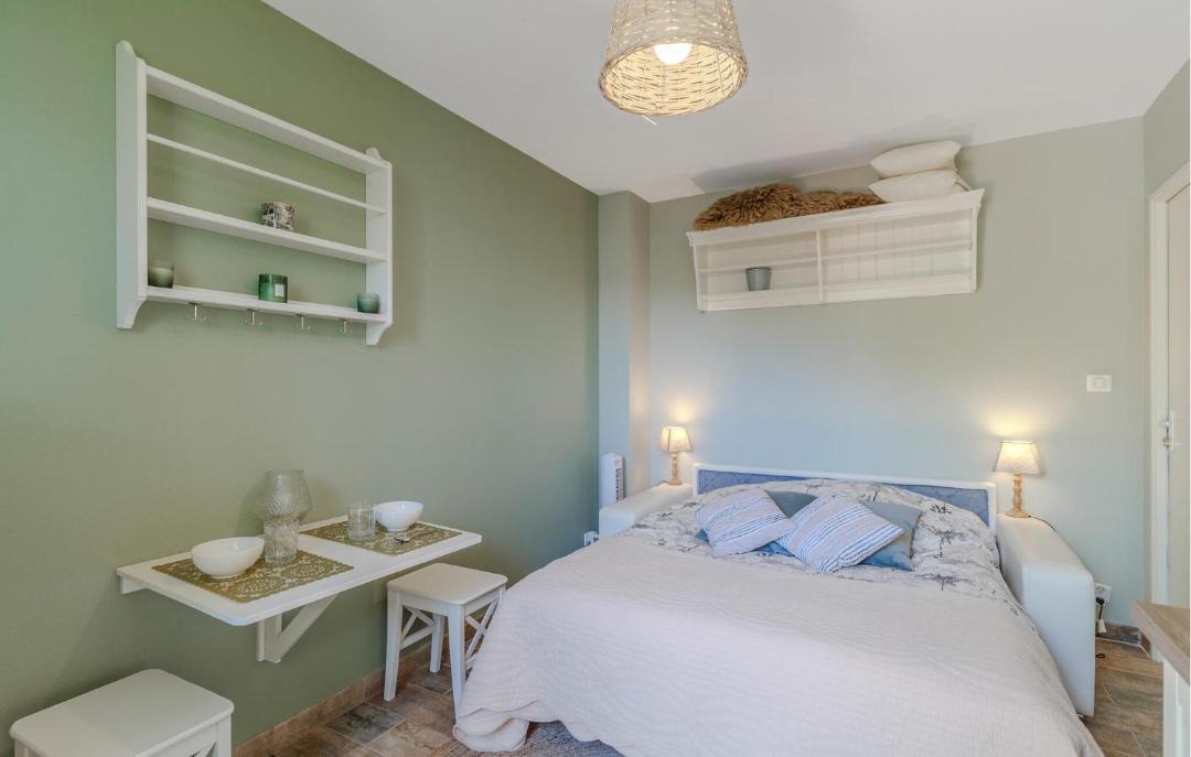 Photo of Bedroom in Saint-Palais-sur-Mer