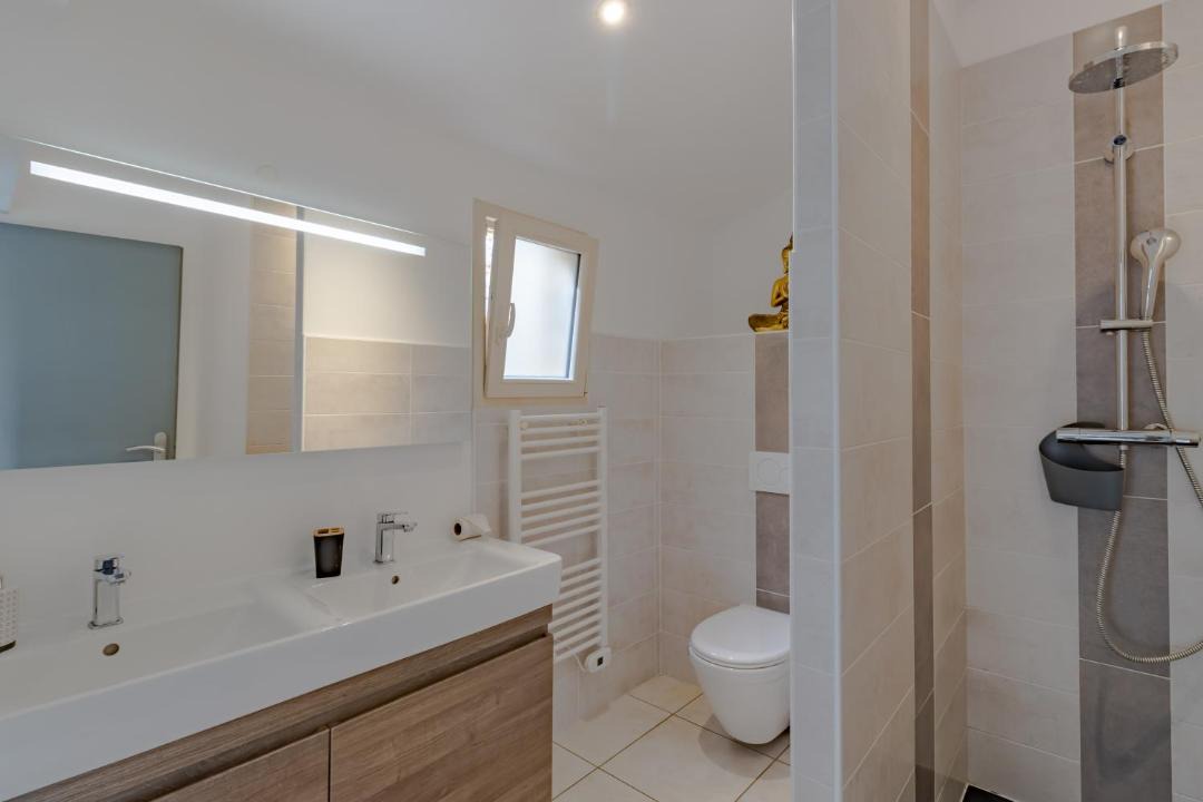 Photo of Bathroom in Sarlat-la-Caneda