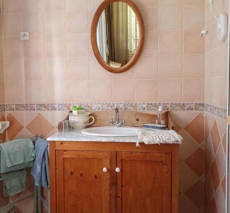 Photo of Bathroom in Saint-Yzans-de-Medoc