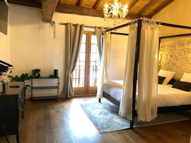 Photo of Bedroom in Camiac-et-Saint-Denis