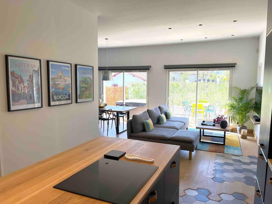 Photo of Livingroom in Saint-Pee-sur-Nivelle