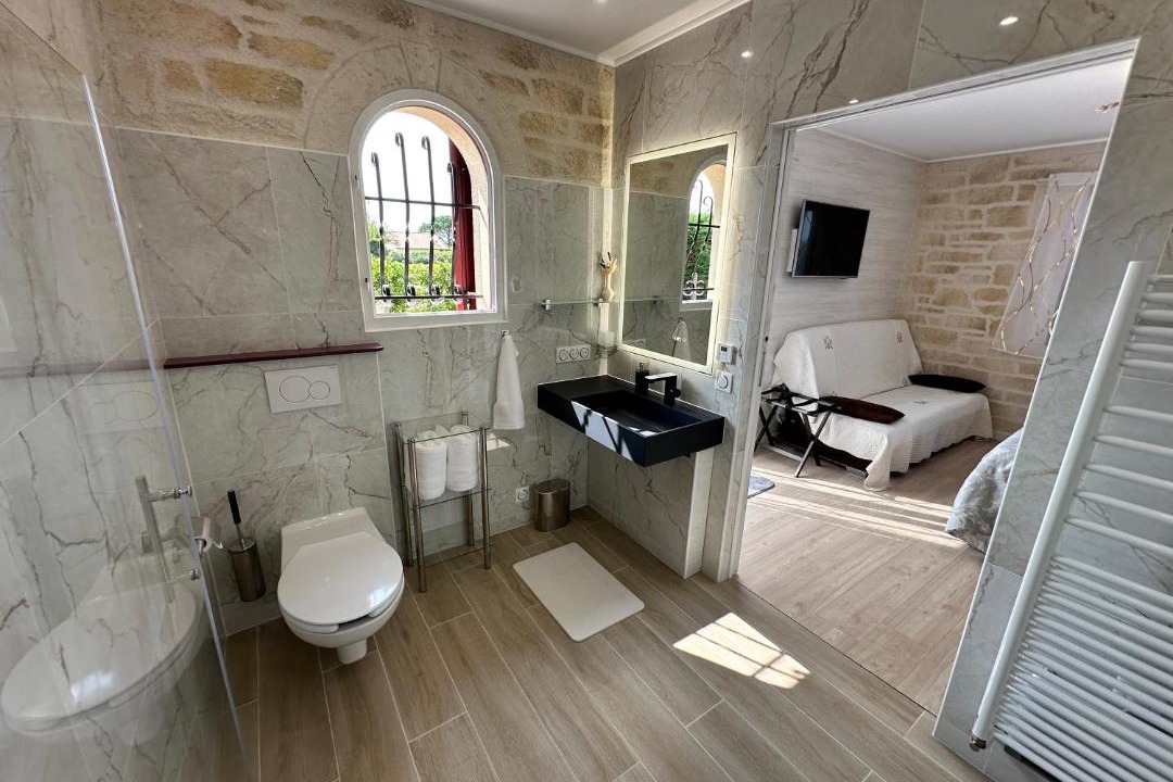 Photo of Bathroom in Soussans