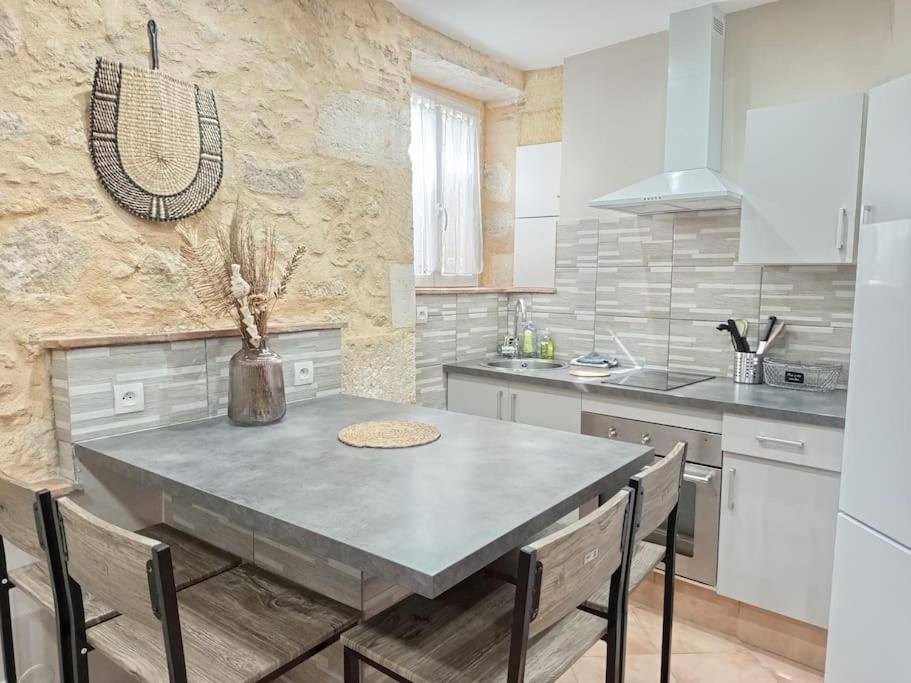 Photo of Kitchen in Beguey