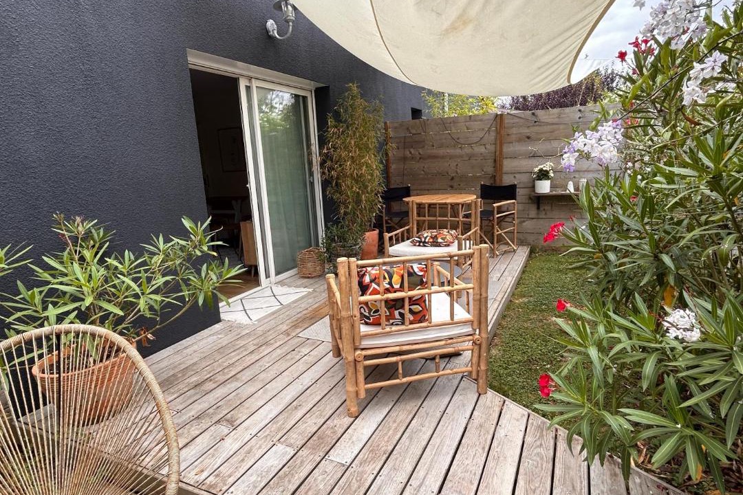 Photo of Patio Balcony in Saint-Loubes