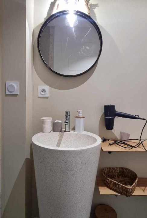 Photo of Bathroom in Saint-Savin