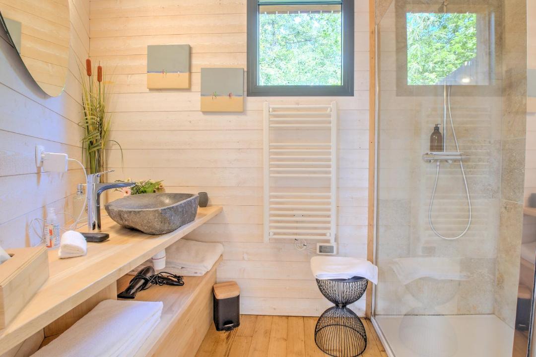 Photo of Bathroom in Saint-Felix-de-Reillac-et-Mortemart