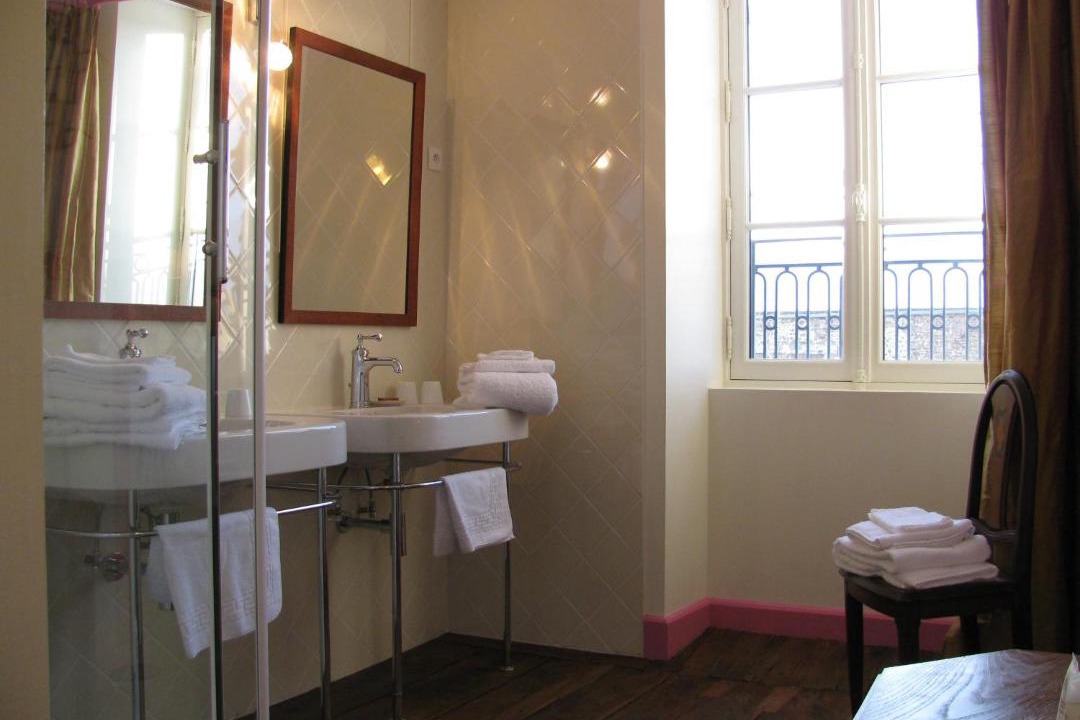 Photo of Bathroom in Montaigut-le-Blanc