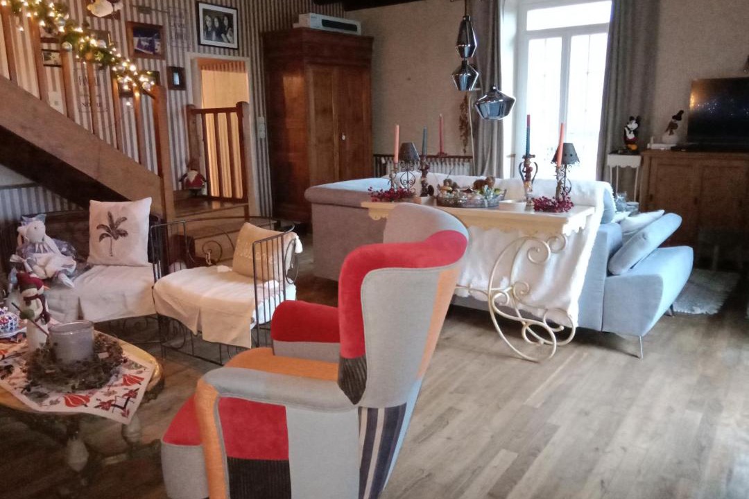 Photo of Livingroom in Cours