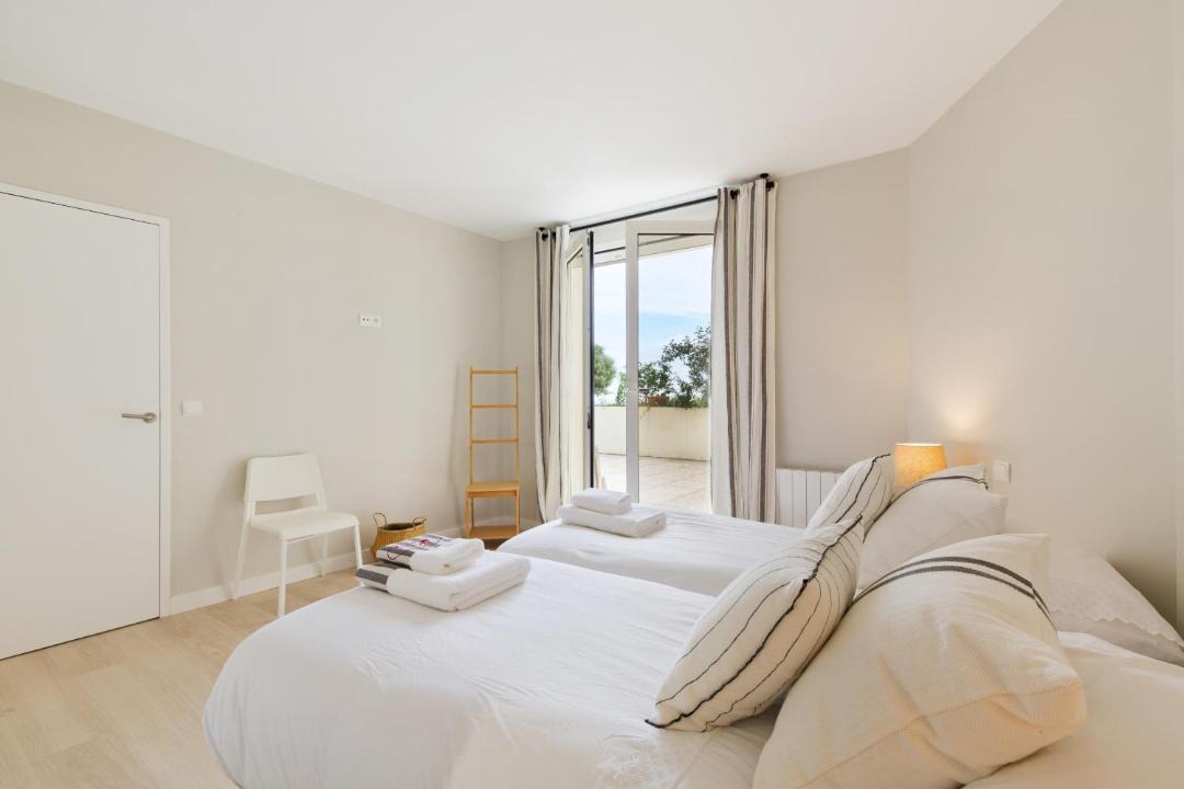 Photo of Bedroom in Arbonne