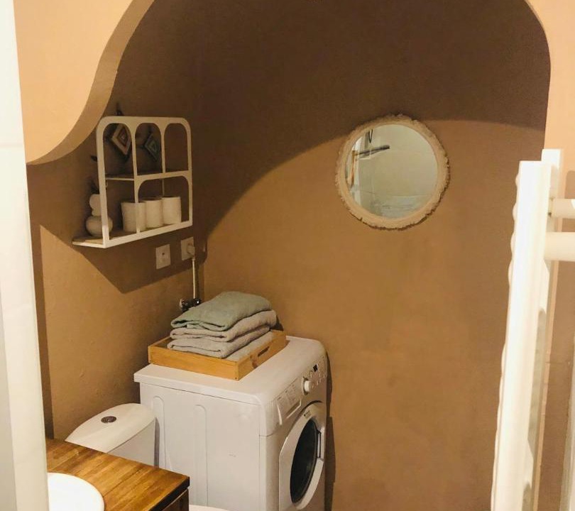 Photo of Bathroom in Saint-Laurent-de-Medoc
