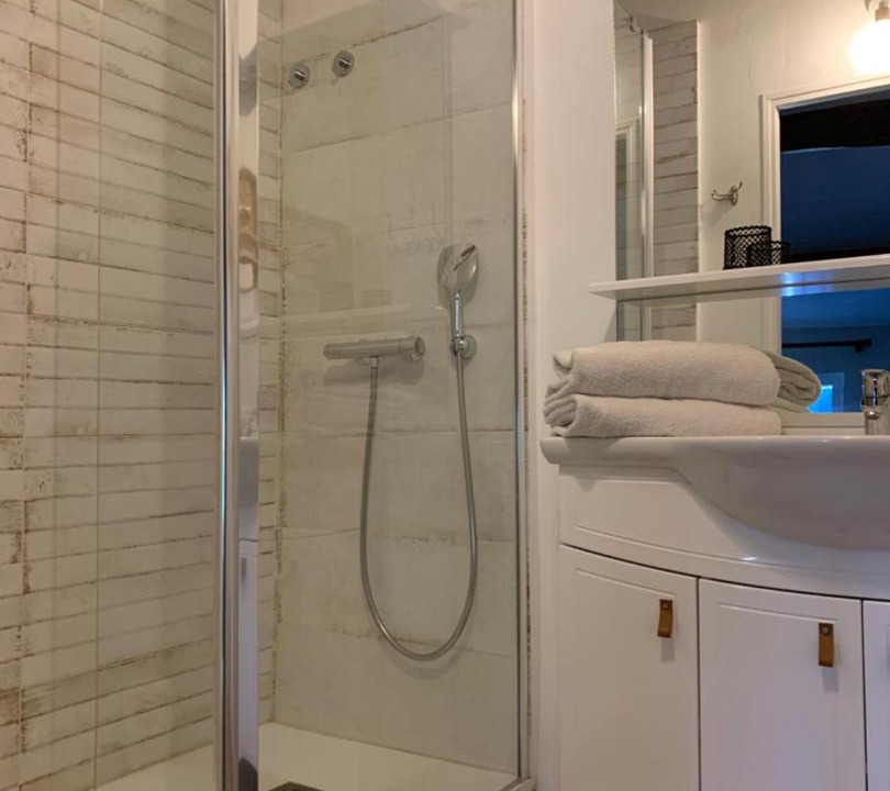 Photo of Bathroom in Cramchaban