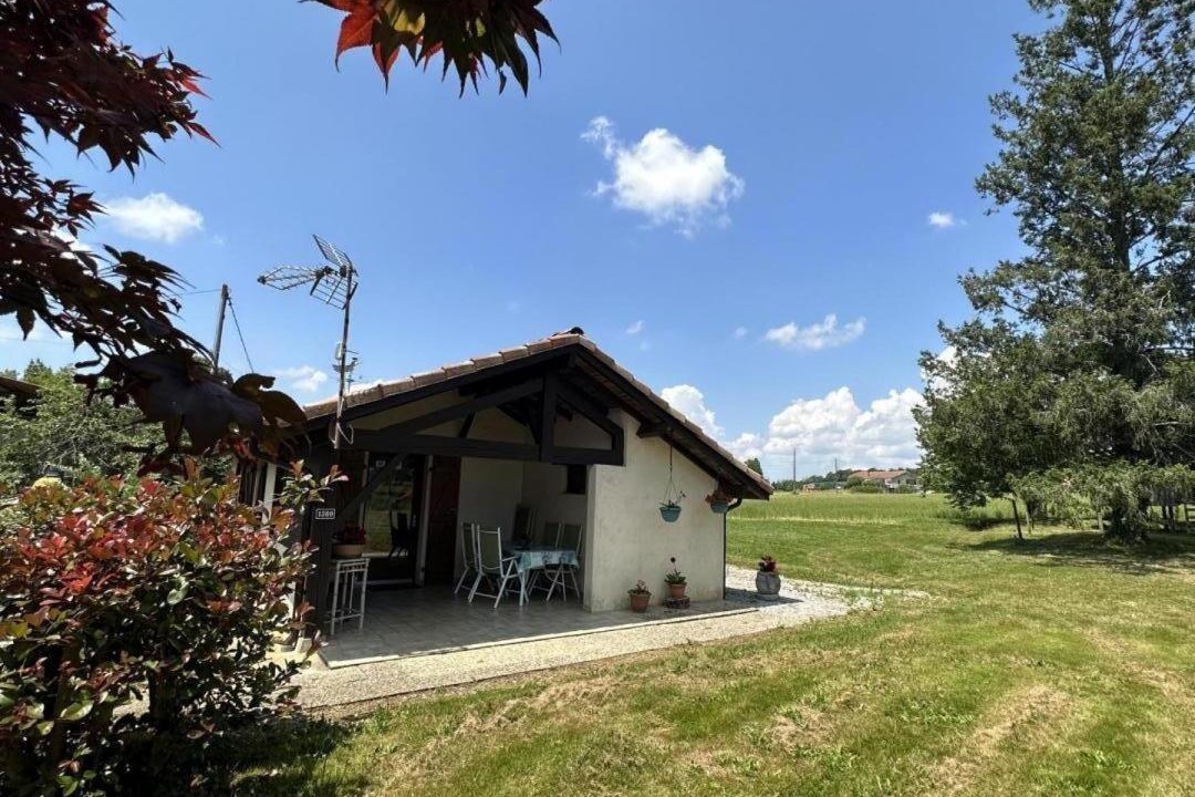Photo of Buildings in Saint-Lon-les-Mines