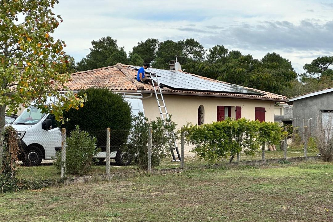 Photo of Buildings in Soussans