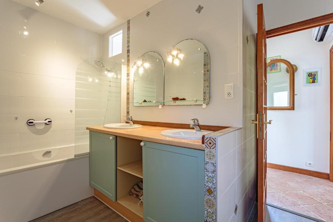 Photo of Kitchen in Sames