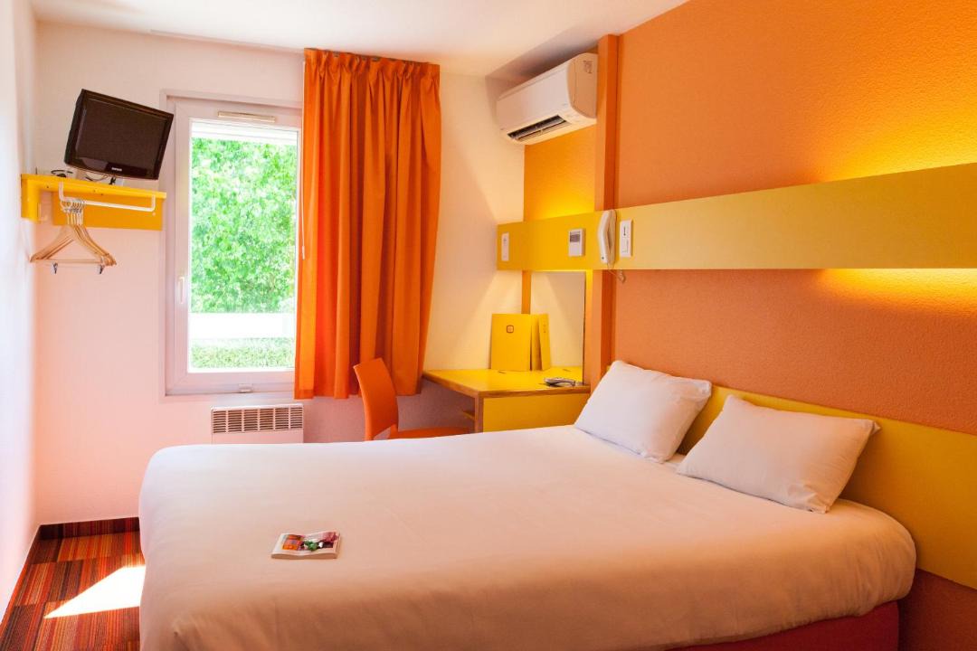 Photo of Bedroom in Bordeaux-Lac