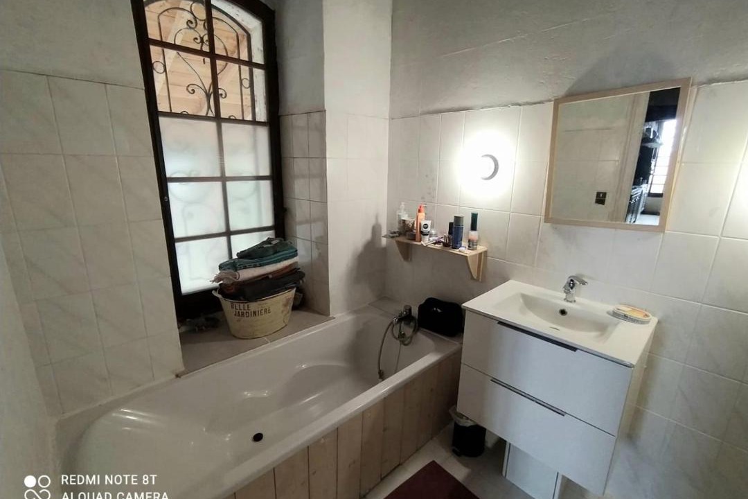 Photo of Bathroom in Tayrac