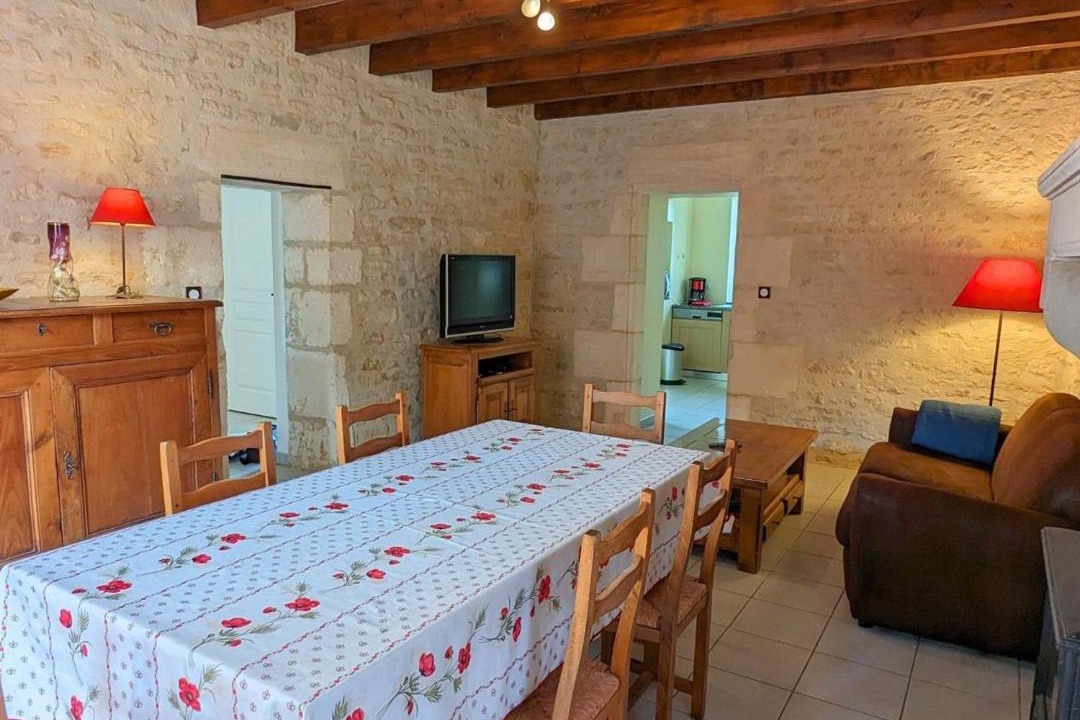 Photo of Bedroom in Asnieres-sur-Nouere