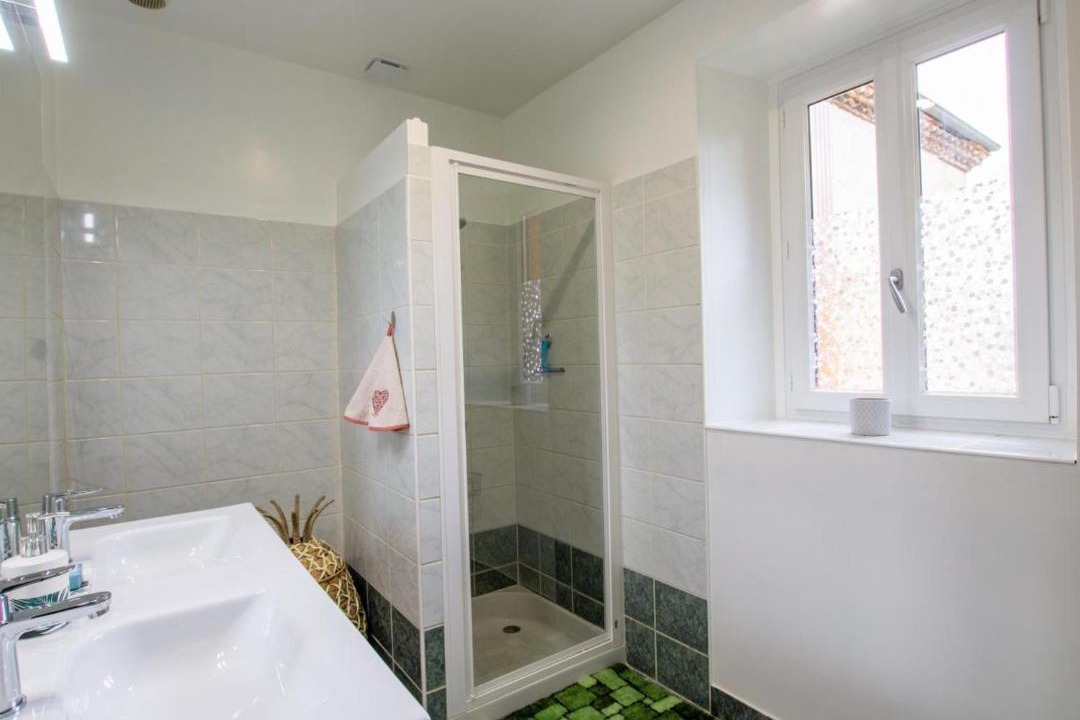 Photo of Bathroom in Calviac-en-Perigord