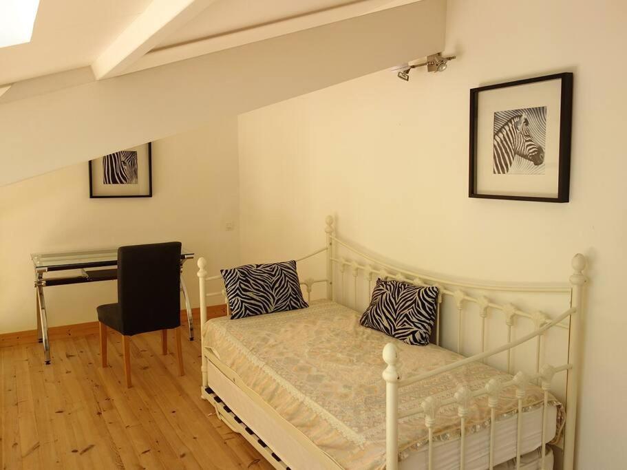 Photo of Bedroom in Saint-Vincent-de-Pertignas