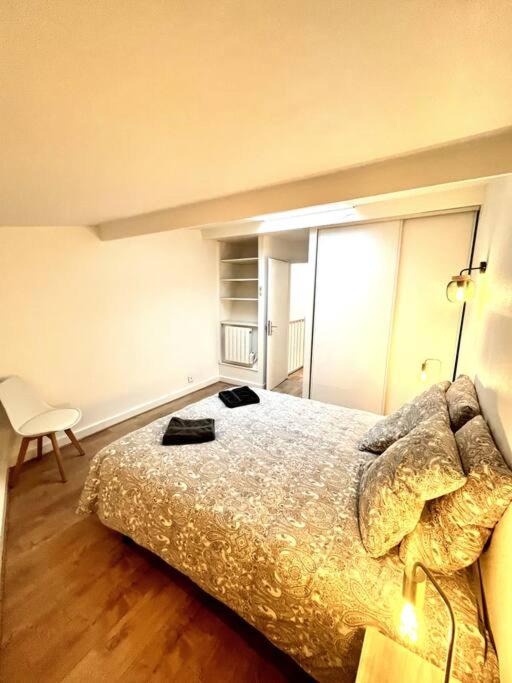 Photo of Bedroom in Nansouty-Saint-Genes