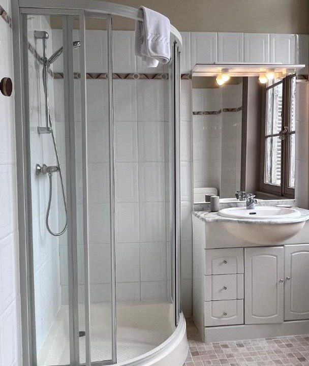 Photo of Bathroom in Chadurie
