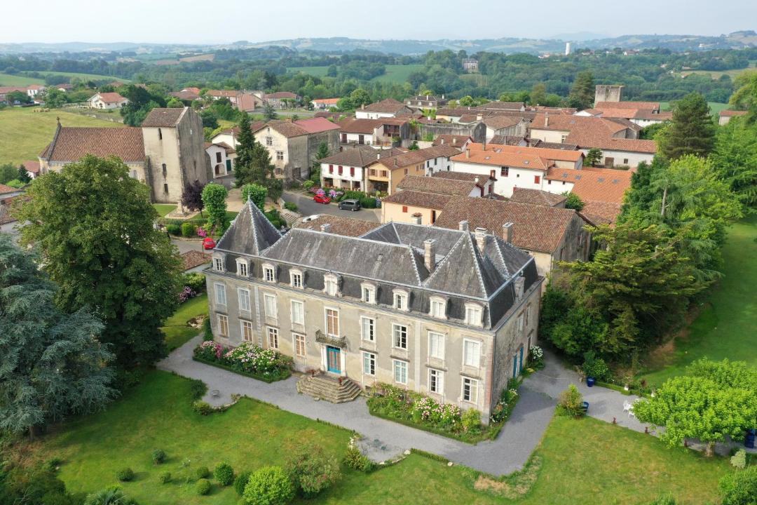 Photo of Buildings in Hastingues