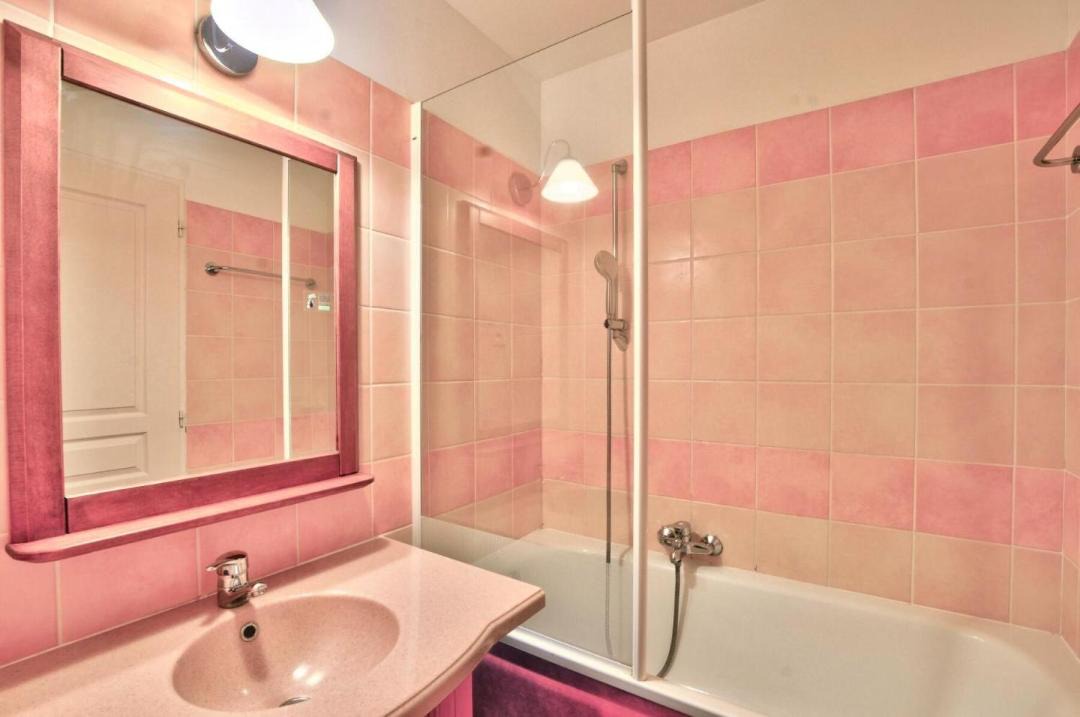Photo of Bathroom in Monflanquin