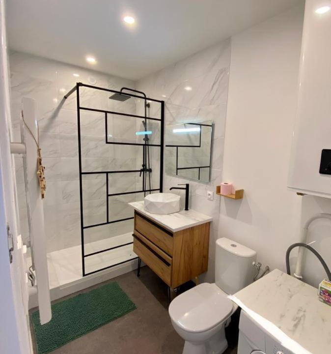 Photo of Bathroom in Royan