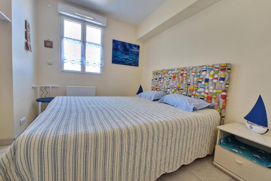 Photo of Bedroom in Port District