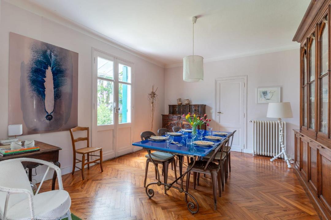 Photo of Livingroom in Saint Genes