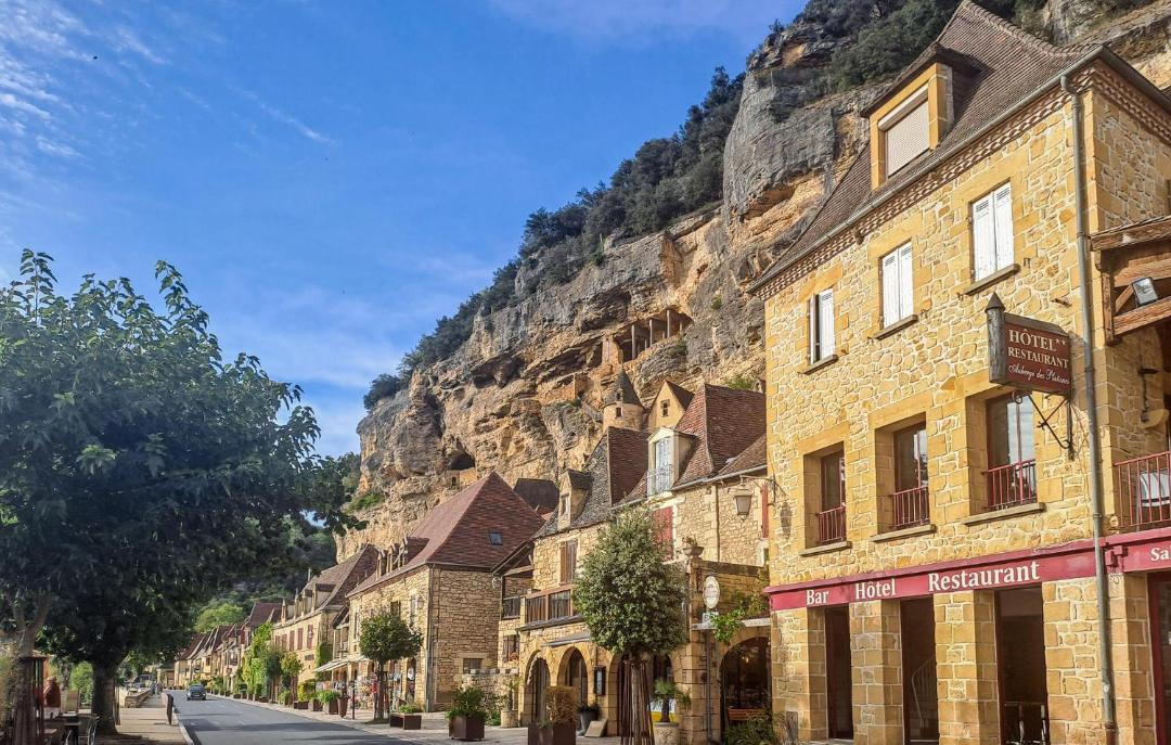 Photo of Buildings in Saint-Agne