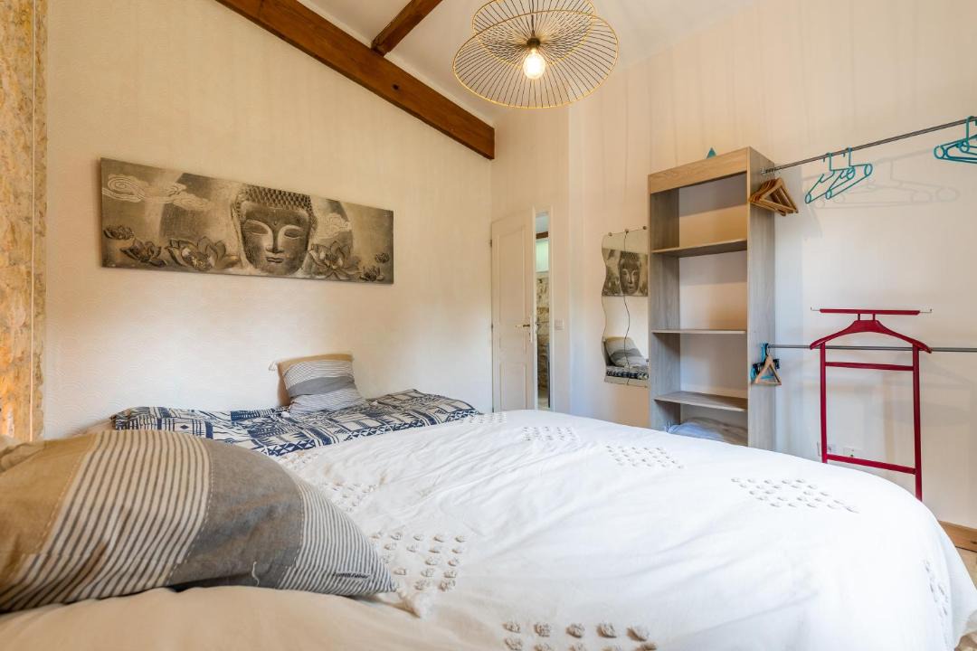Photo of Bedroom in Lesparre-Medoc