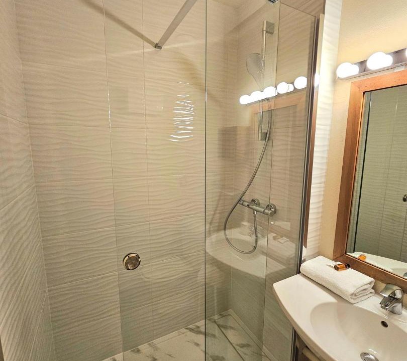 Photo of Bathroom in Chauray