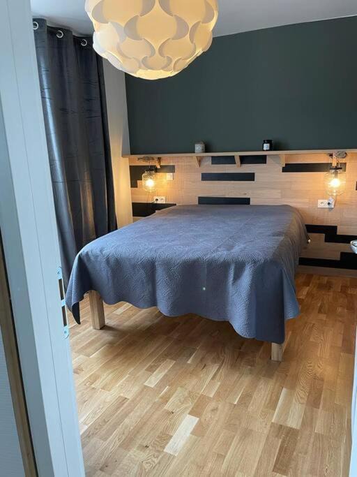 Photo of Bedroom in Voutezac