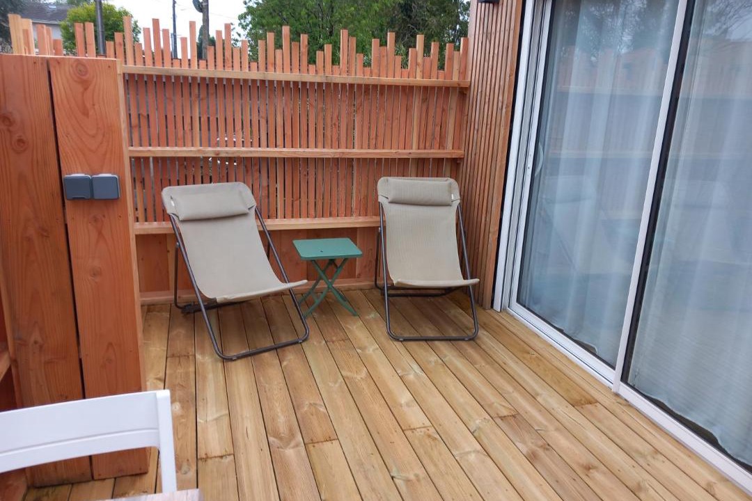 Photo of Patio Balcony in Saint-Medard-en-Jalles