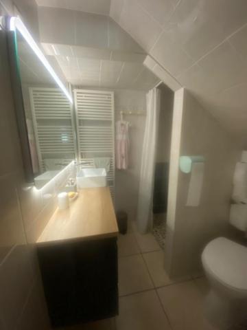 Photo of Bathroom in La Souterraine