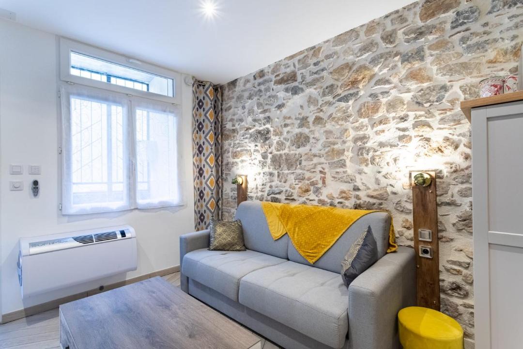 Photo of Livingroom in Hyeres City Centre