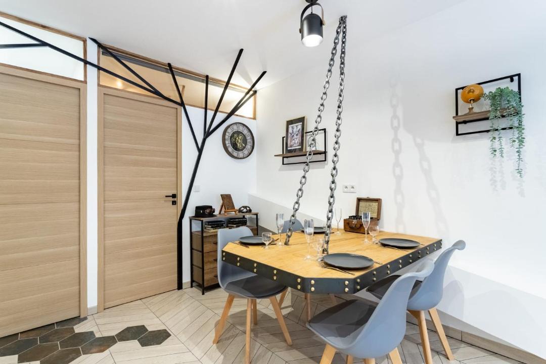 Photo of Livingroom in Hyeres City Centre