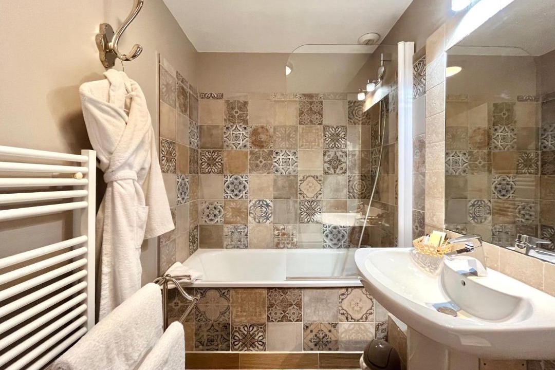 Photo of Bathroom in Bayonne