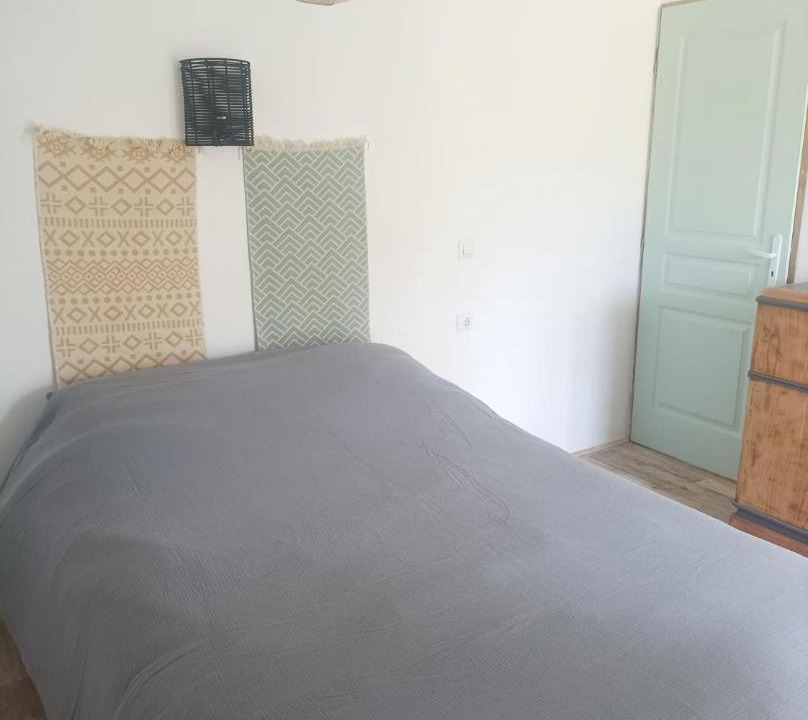 Photo of Bedroom in Saint-Aubin-de-Nabirat