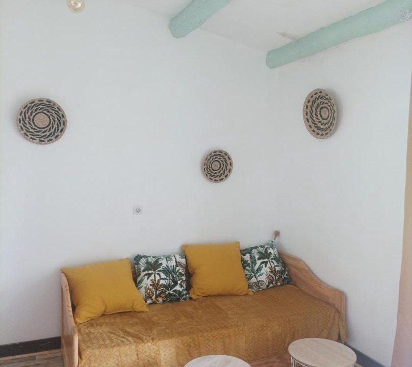 Photo of Livingroom in Saint-Aubin-de-Nabirat