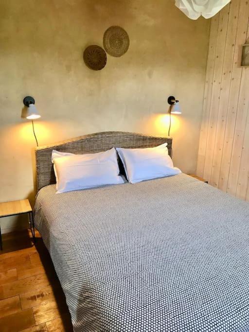 Photo of Bedroom in Le Buisson-de-Cadouin