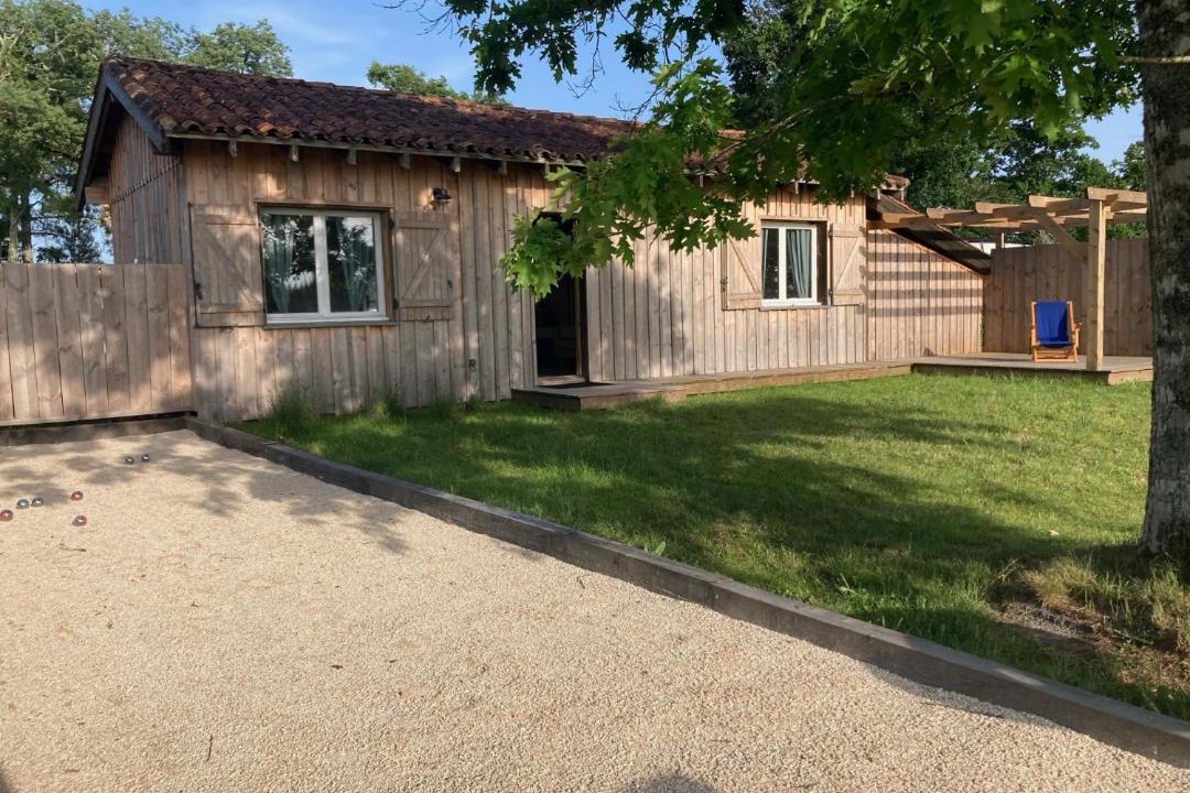 Photo of Buildings in Lue