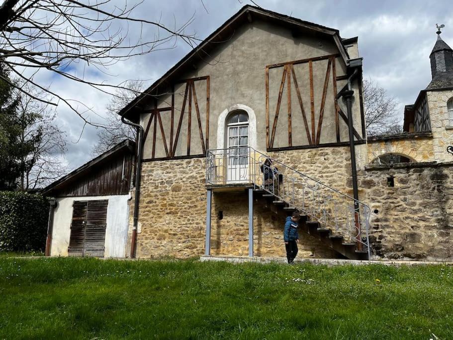 Photo of Buildings in Cublac