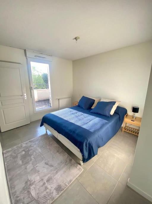 Photo of Bedroom in Cenon