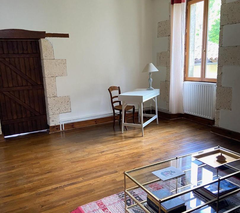 Photo of Livingroom in Montbron
